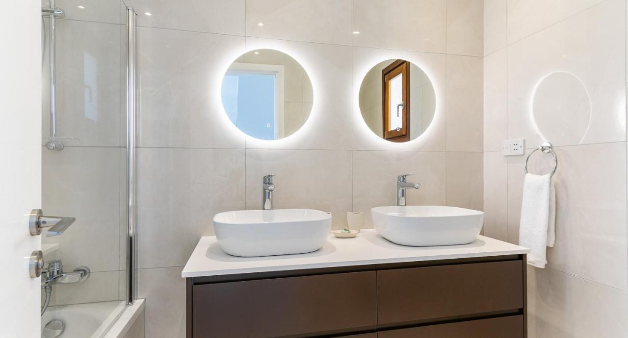 Modern Apartment Nz11 Large Balconies With Sea And Mountain Views Куклия Екстериор снимка